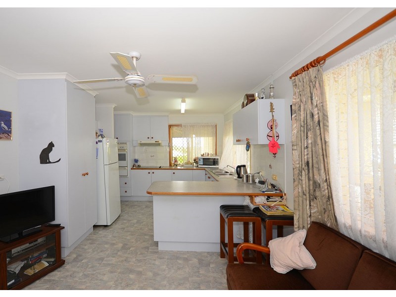 59 Hillcrest Avenue, Scarness QLD 4655