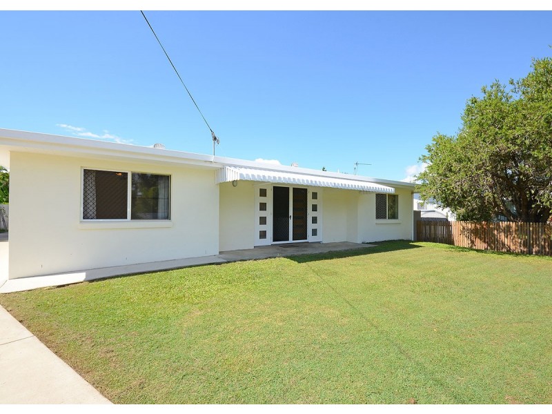 4 Arthur Street, Urangan QLD 4655