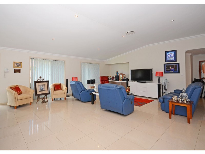 18 Lockerbie Court, Kawungan QLD 4655