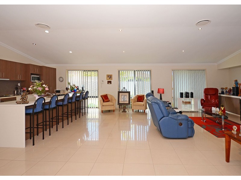 18 Lockerbie Court, Kawungan QLD 4655