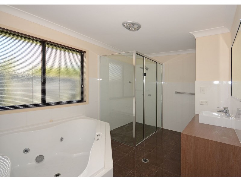 3 Bay Breeze Close, Wondunna QLD 4655