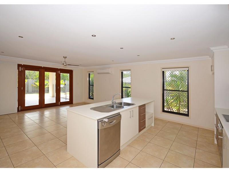 3 Bay Breeze Close, Wondunna QLD 4655
