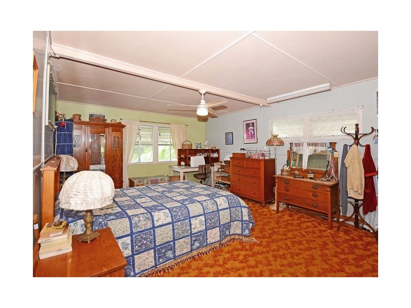 19 Ocean Street, Torquay QLD 4655