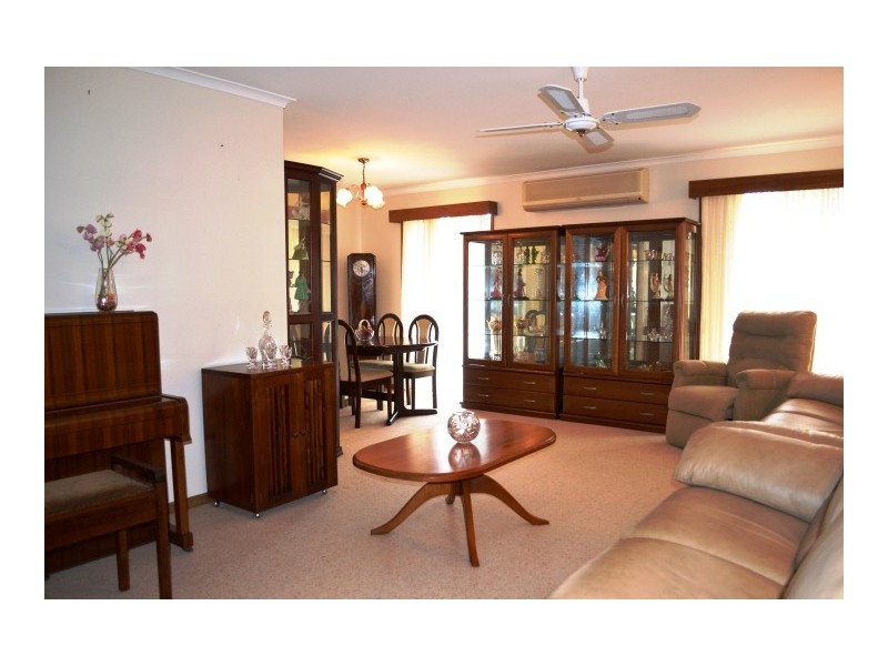 10 Meledie Avenue, Kawungan QLD 4655