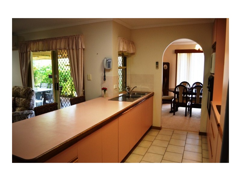 10 Meledie Avenue, Kawungan QLD 4655
