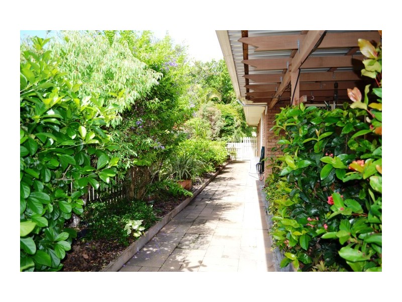 10 Meledie Avenue, Kawungan QLD 4655