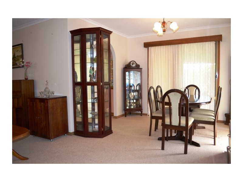 10 Meledie Avenue, Kawungan QLD 4655