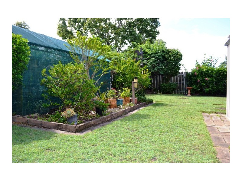 10 Meledie Avenue, Kawungan QLD 4655