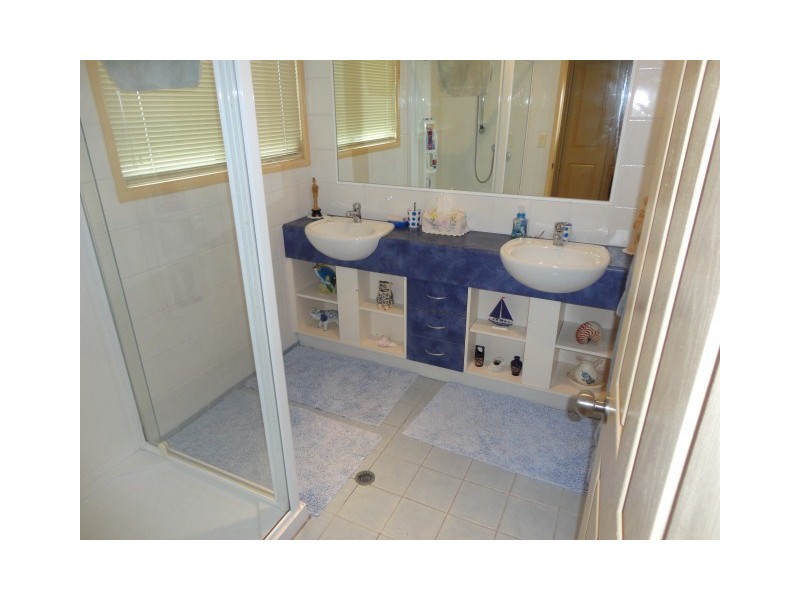 109 Caddy Avenue, Urraween QLD 4655