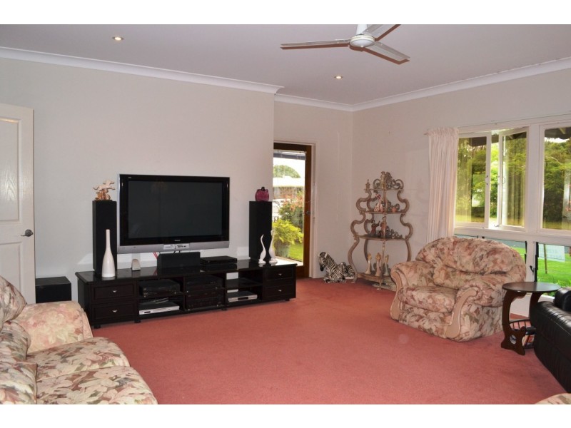 26 Hoffman Street, Burrum Heads QLD 4659