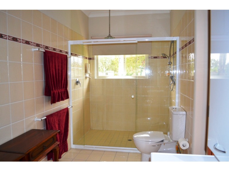 26 Hoffman Street, Burrum Heads QLD 4659