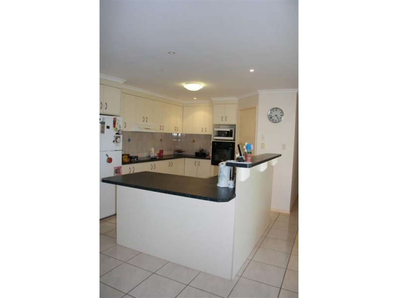 19 Heather Way, Urraween QLD 4655