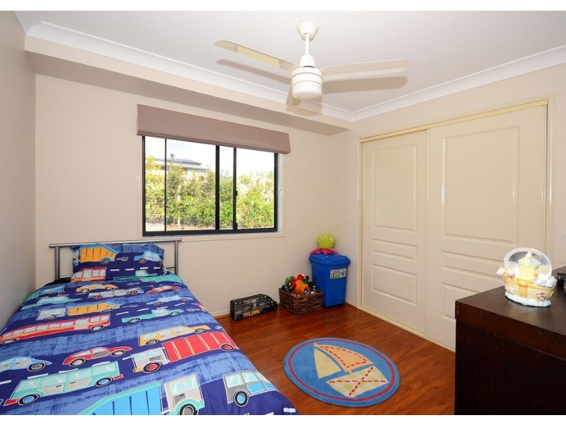 33 Sandrabarbara Drive, Booral QLD 4655