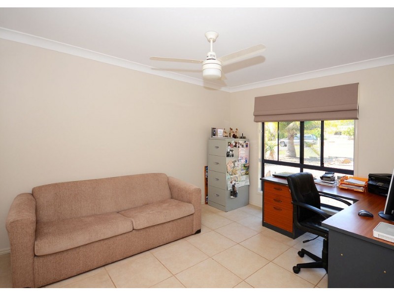 33 Sandrabarbara Drive, Booral QLD 4655