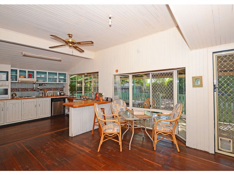 48 Truro Street, Torquay QLD 4655