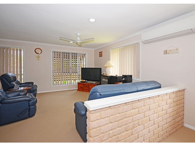 9 Trisha Court, Scarness QLD 4655