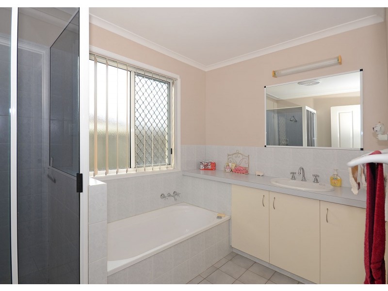 9 Trisha Court, Scarness QLD 4655