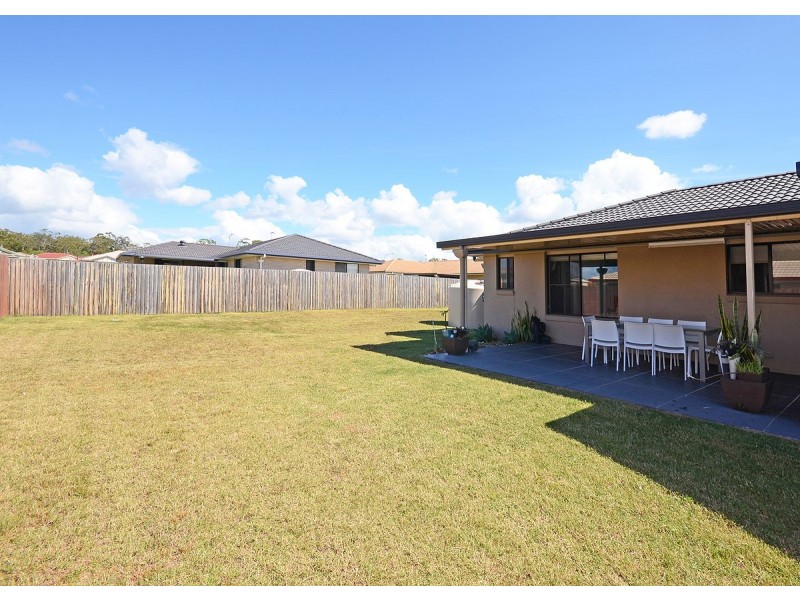 58 Emerald Park Way, Urangan QLD 4655