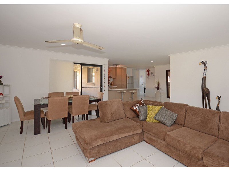 58 Emerald Park Way, Urangan QLD 4655