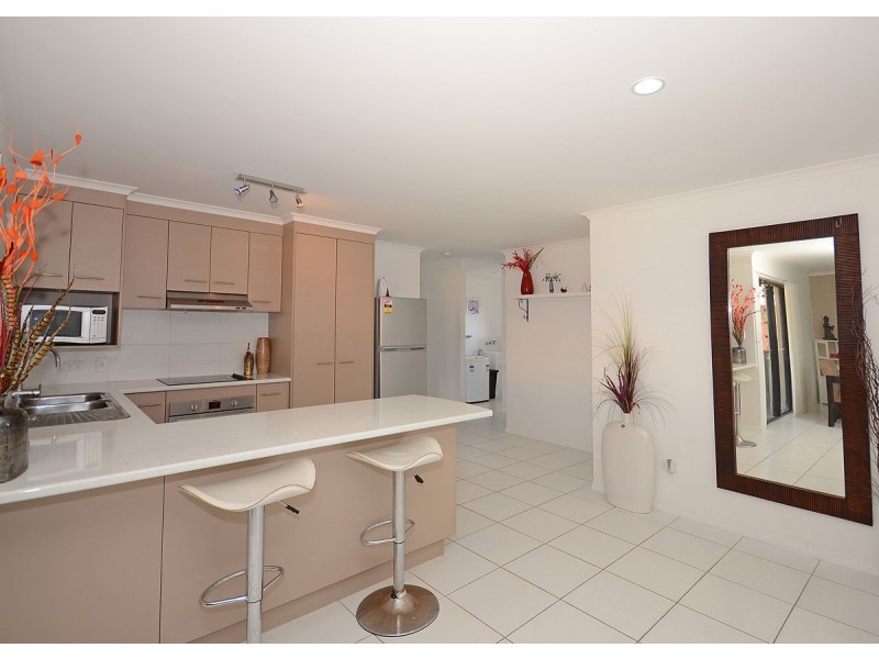 58 Emerald Park Way, Urangan QLD 4655