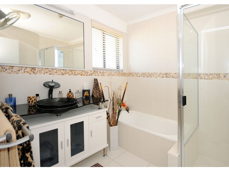 55/386 Charlton Esplanade, Torquay QLD 4655