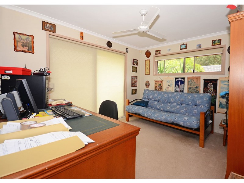 25 Oceanview Street, Point Vernon QLD 4655