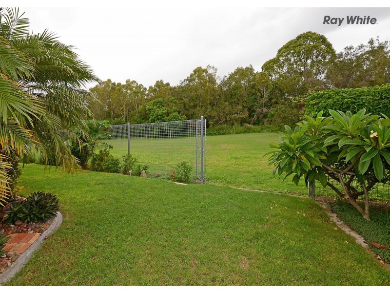 25 Oceanview Street, Point Vernon QLD 4655