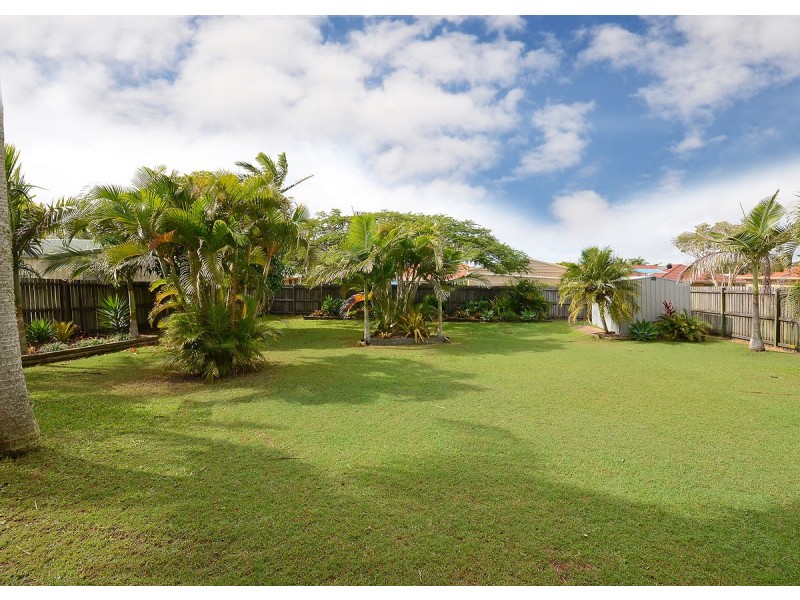 45 Aimee Drive, Urangan QLD 4655