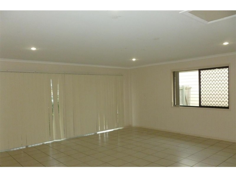 1 Abbey Ct, Kawungan QLD 4655