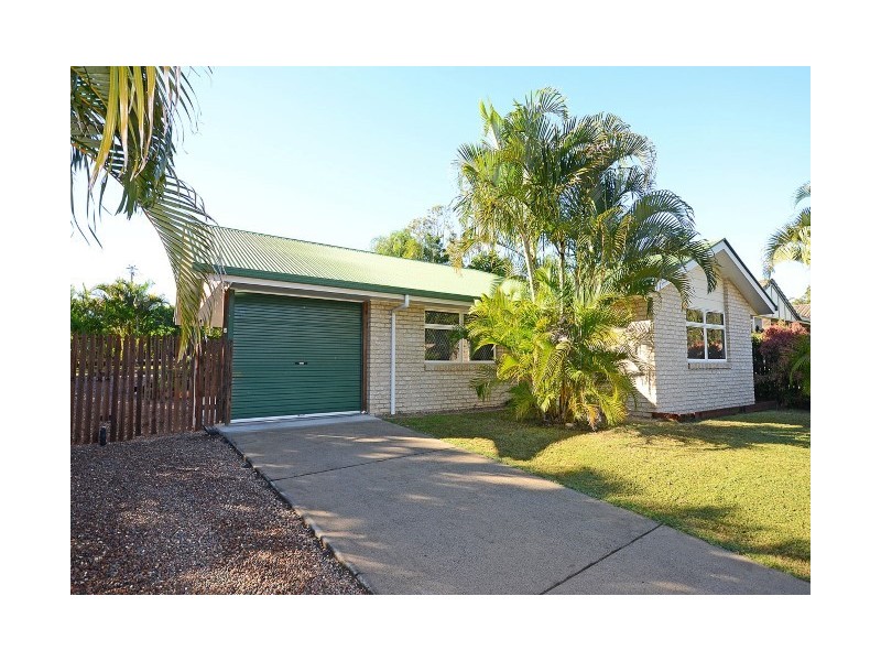 7 Macbel Court, Torquay QLD 4655