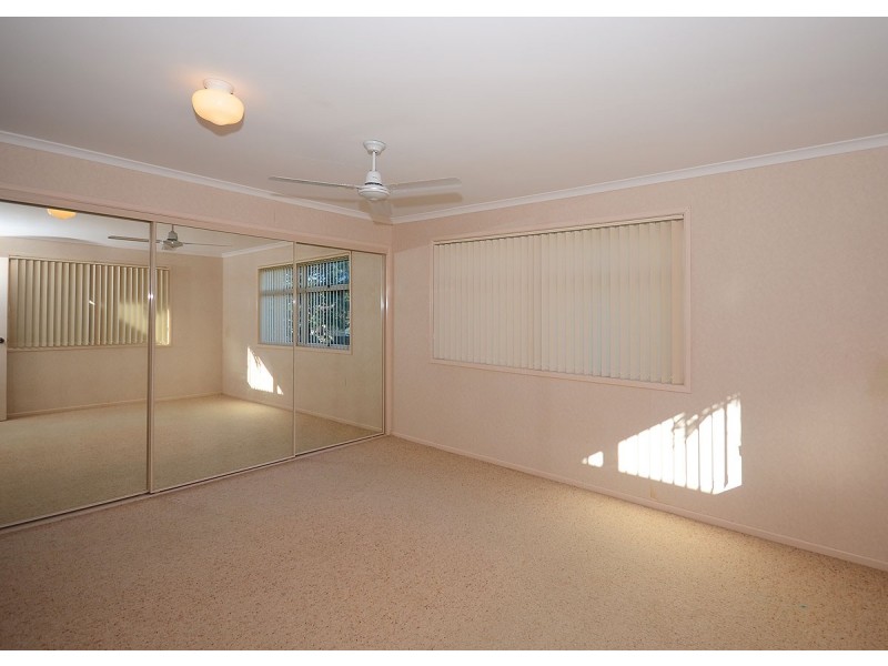 7 Macbel Court, Torquay QLD 4655