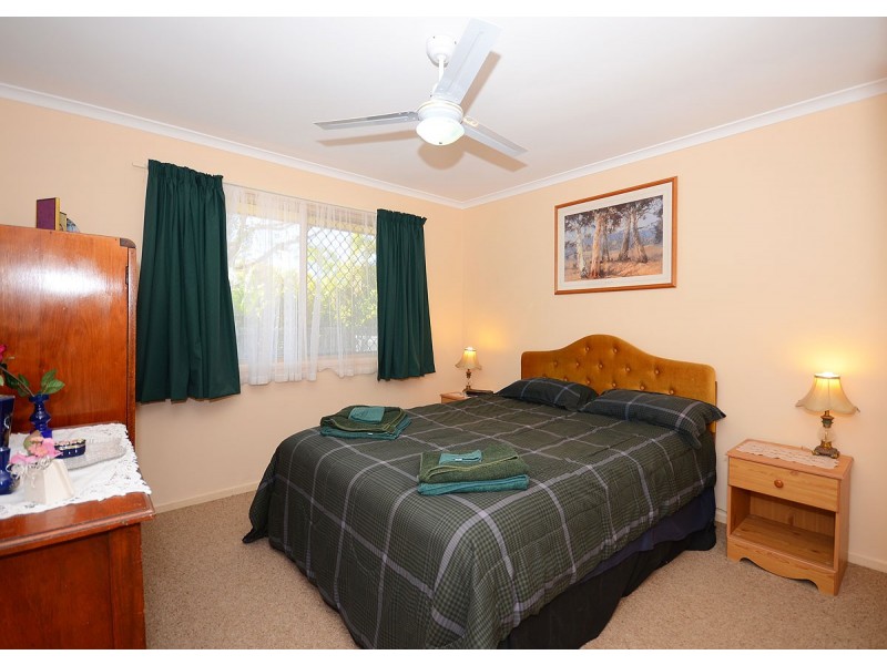 42 Christensen Street, Urraween QLD 4655