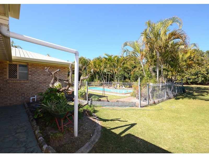 42 Christensen Street, Urraween QLD 4655
