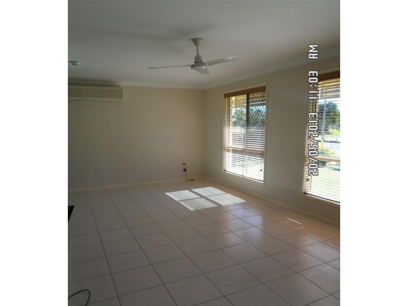 140 Emerald Park Way, Urangan QLD 4655