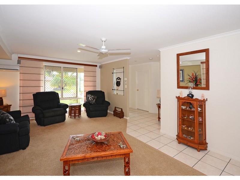 7 Brooke Court, Torquay QLD 4655