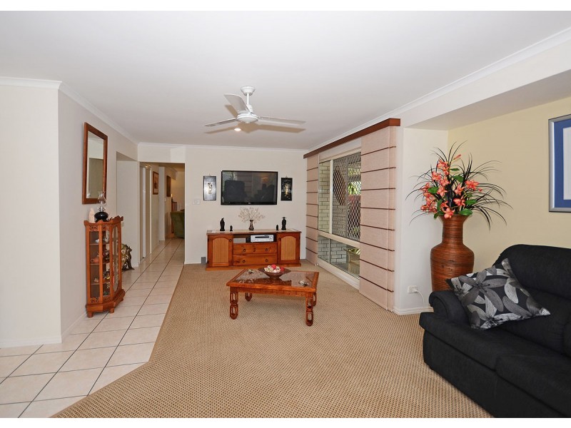 7 Brooke Court, Torquay QLD 4655