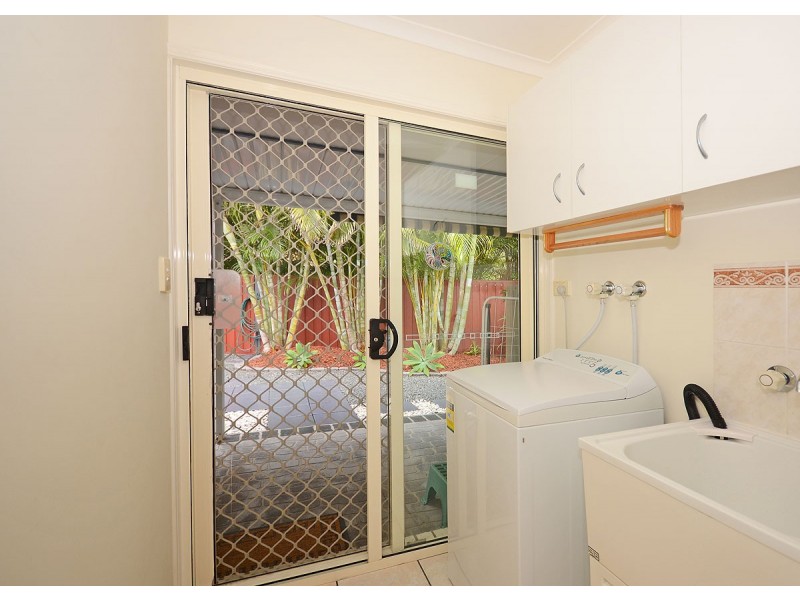 7 Brooke Court, Torquay QLD 4655