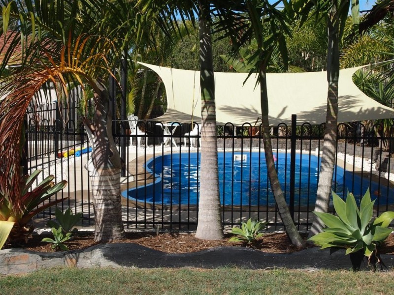 8 Kiwi Court, Point Vernon QLD 4655