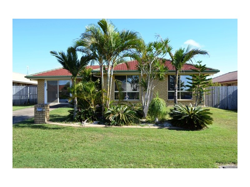 33 Merlin Drive, Urangan QLD 4655