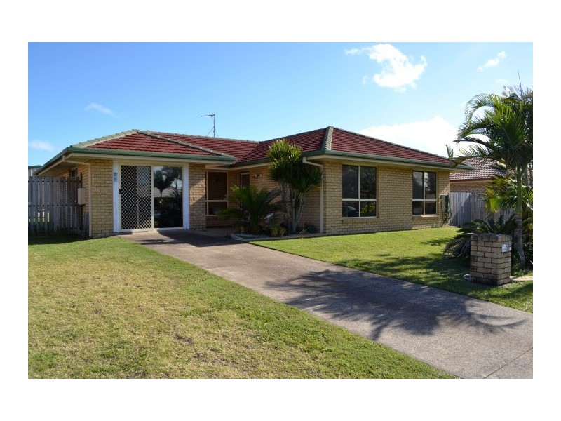 33 Merlin Drive, Urangan QLD 4655