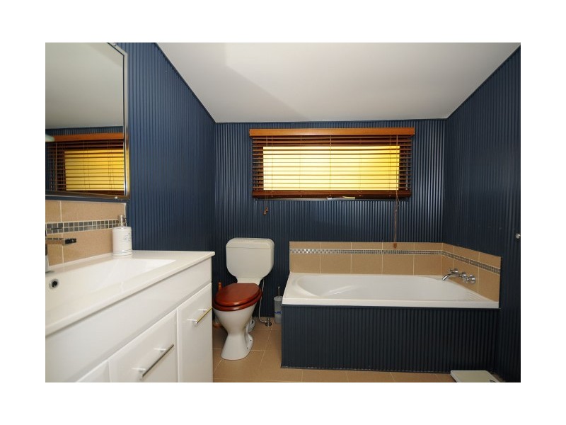 209 Torquay Terrace, Torquay QLD 4655