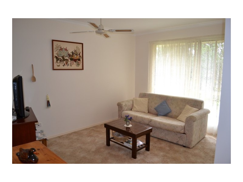 10 Aimee Drive, Urangan QLD 4655