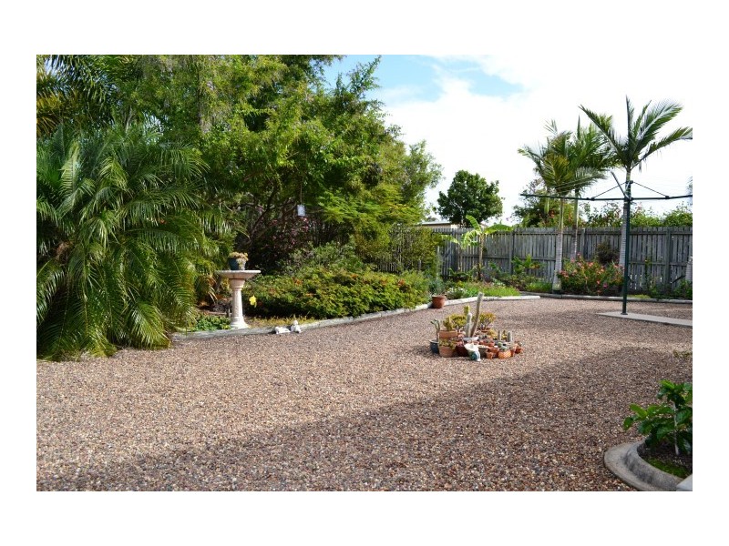 10 Aimee Drive, Urangan QLD 4655