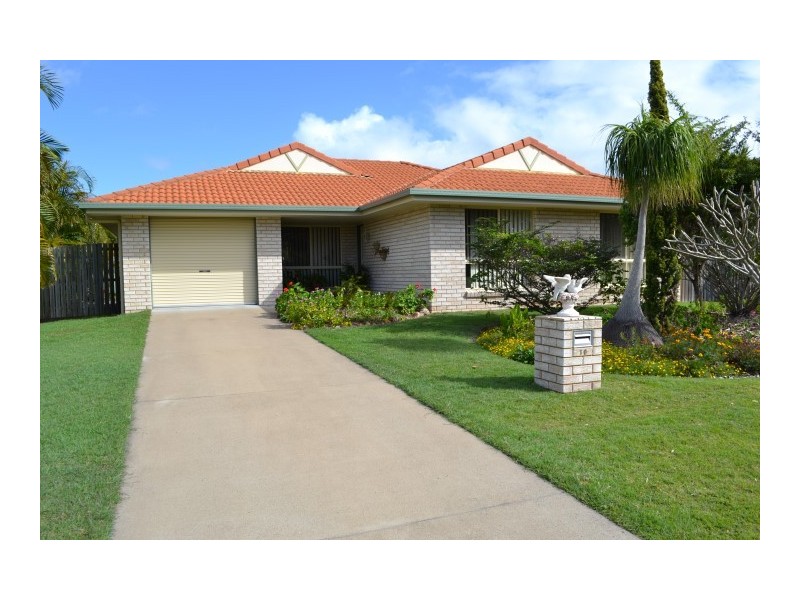 10 Aimee Drive, Urangan QLD 4655
