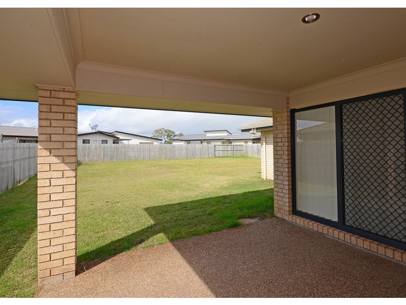 6 Endeavour Way, Eli Waters QLD 4655