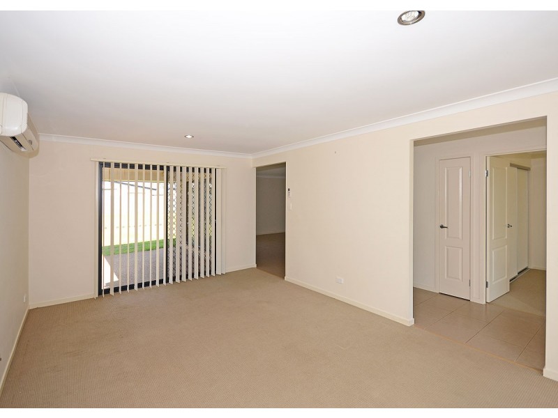 6 Endeavour Way, Eli Waters QLD 4655