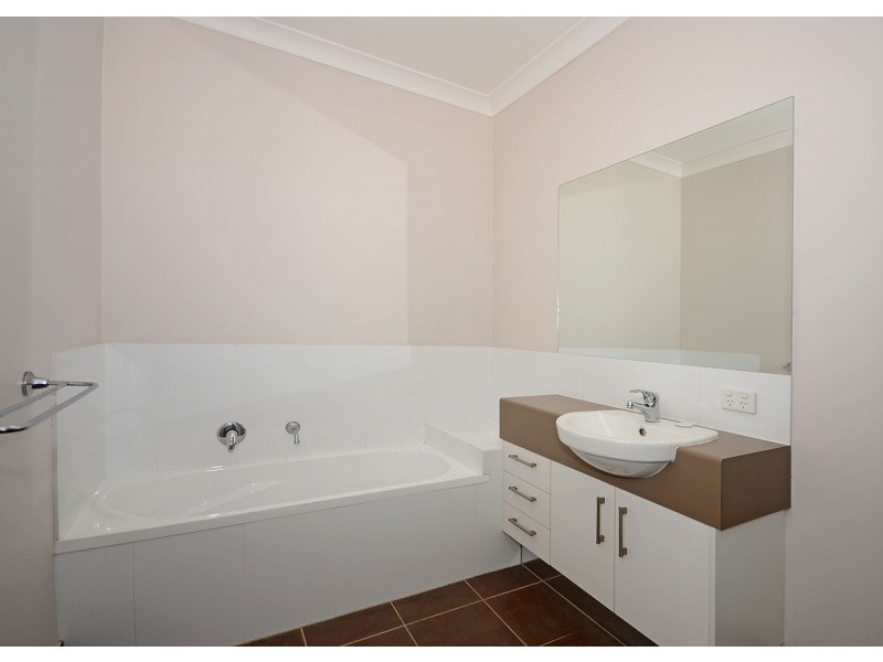 8/185 Torquay Road, Scarness QLD 4655