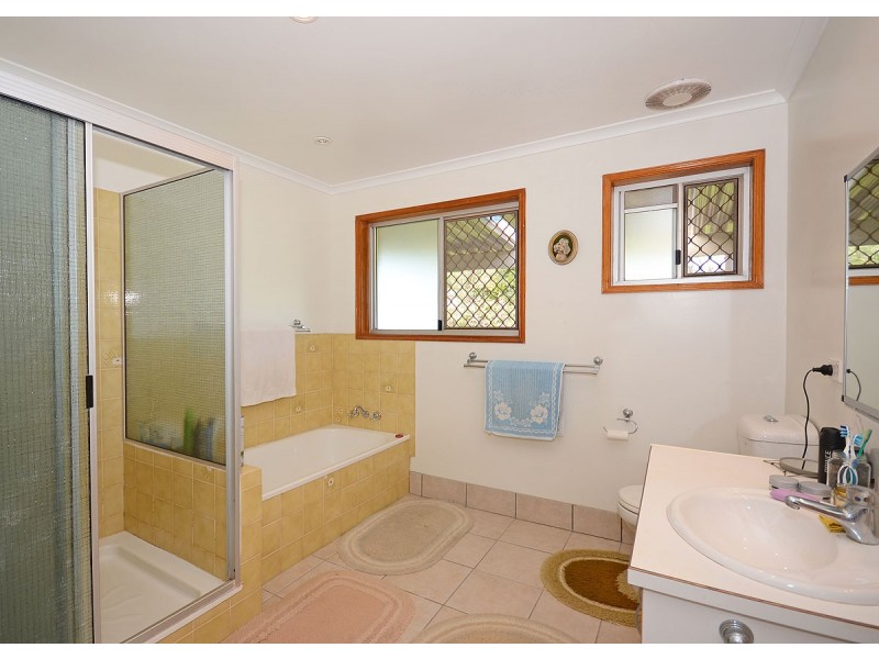 4 Trobriand Place, Kawungan QLD 4655