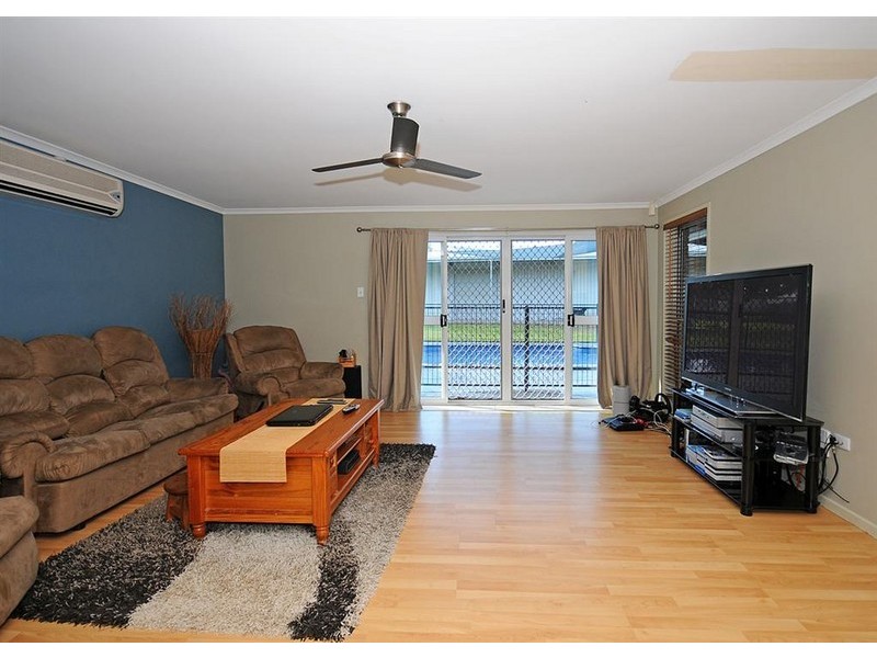 16 Garden Drive, Urangan QLD 4655