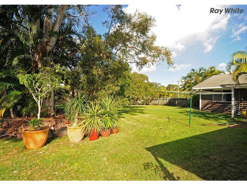 16 Garden Drive, Urangan QLD 4655